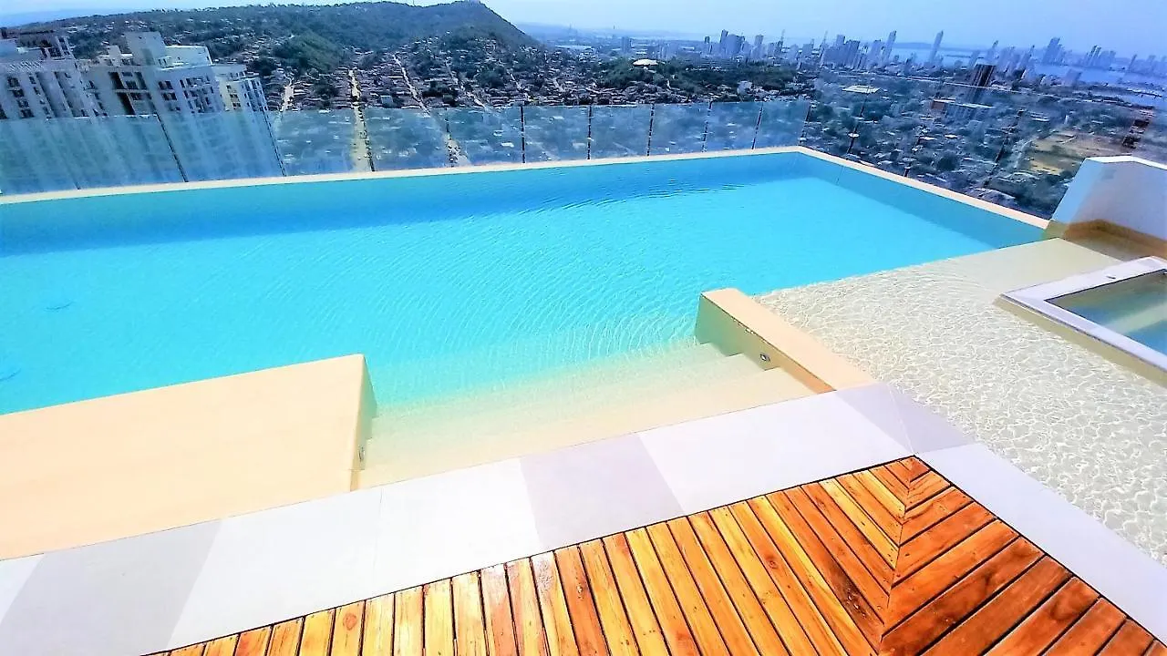 Apartment P18 2Bd 2Ba Brand New! 8 Blocks To Old City Steps To The Beach Cartagena