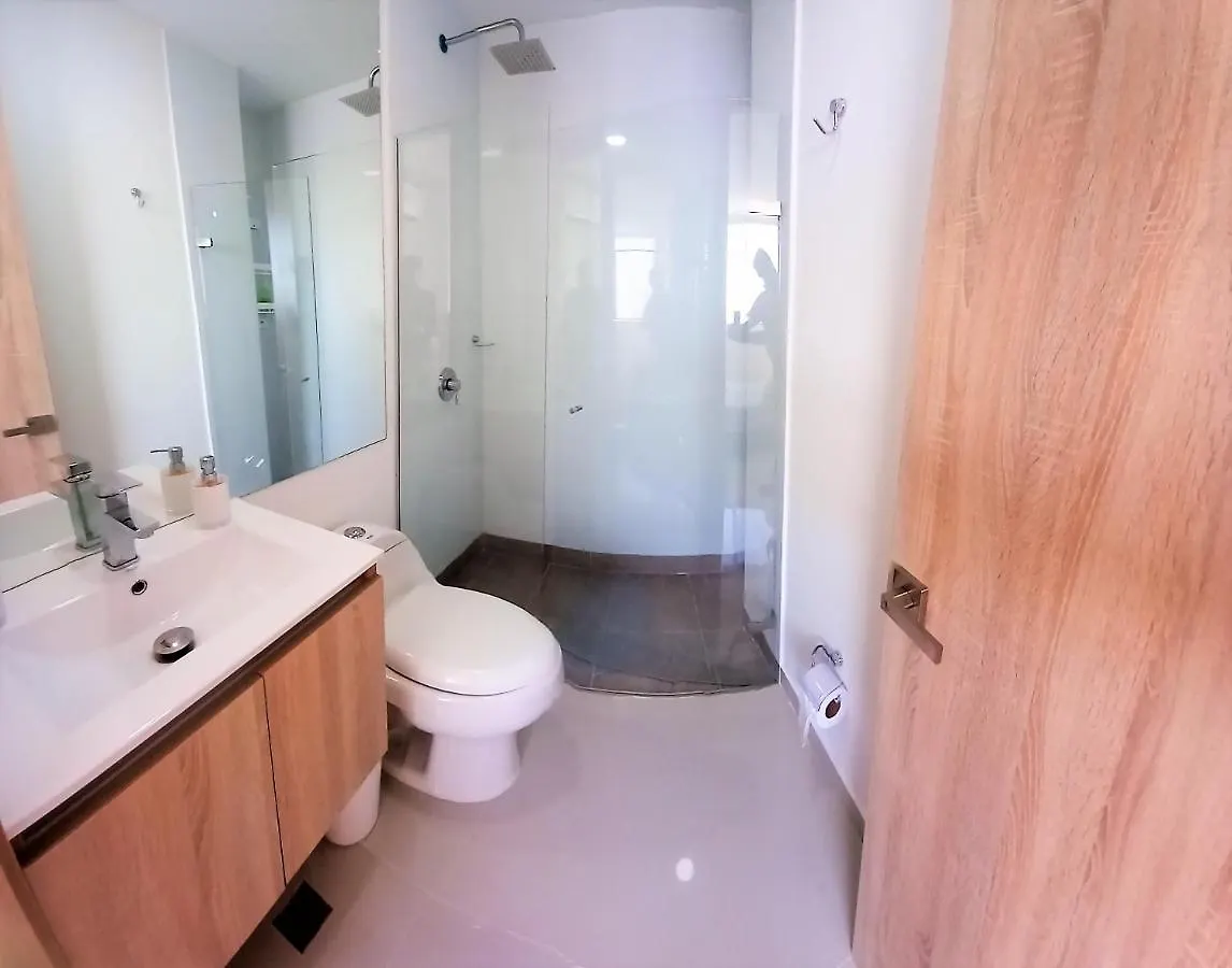 P18 2Bd 2Ba Brand New! 8 Blocks To Old City Steps To The Beach Cartagena Apartment