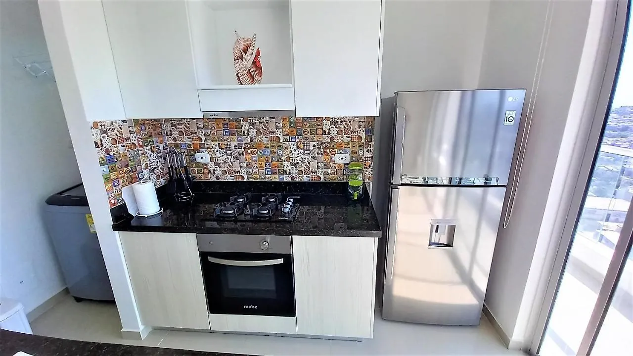 P18 2Bd 2Ba Brand New! 8 Blocks To Old City Steps To The Beach Cartagena